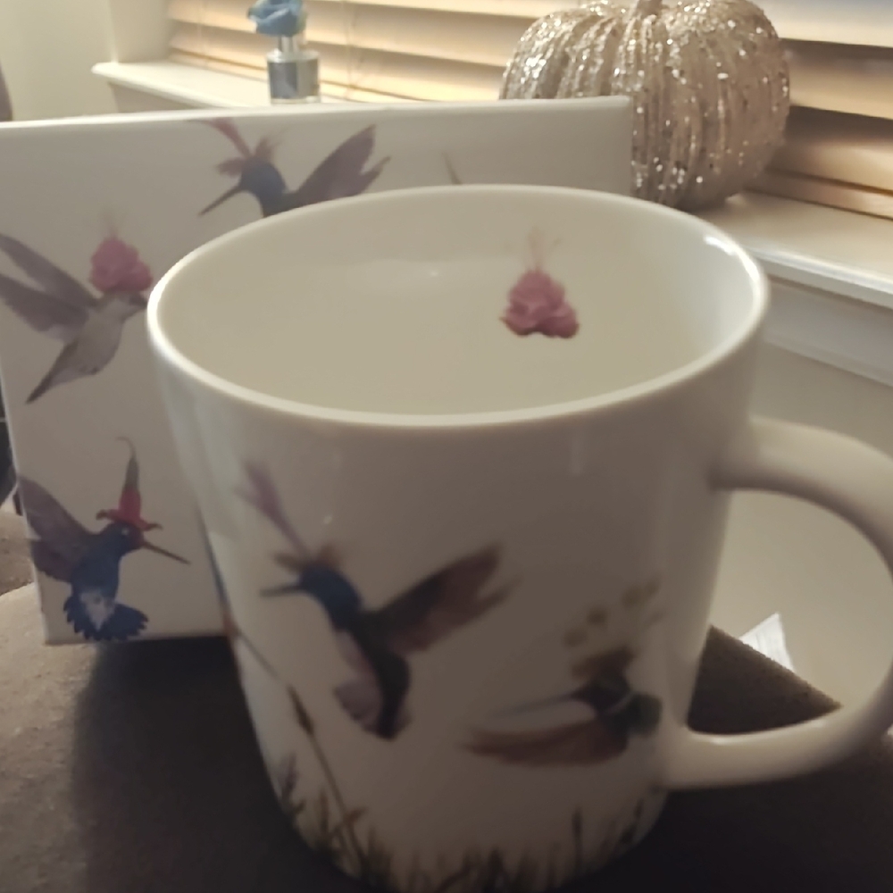 Hummingbird Design Ceramic Mug